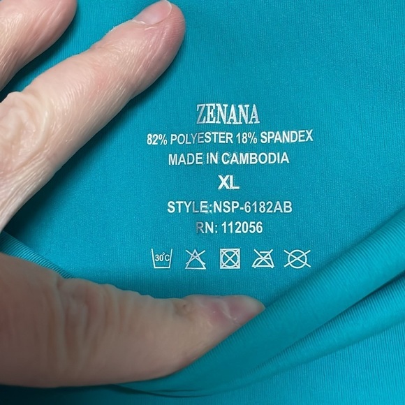 Zenana size XL teal color no seam butt lifting leggings - Picture 3 of 5